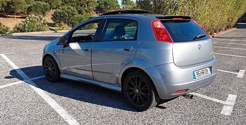 Fiat Punto • 2009 • 160,000 km 2