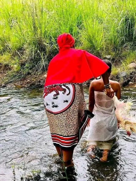 Land Rover Defender • 2025 • 0 km 5