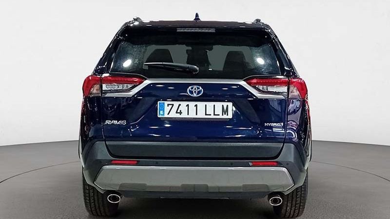 Toyota RAV4 Hybrid • 2020 • 10,501 km 18