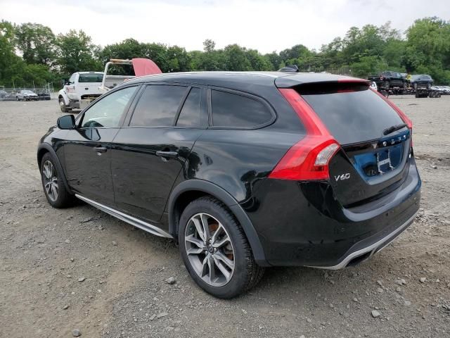 Volvo V60 • 2016 • 10,000 mi 5