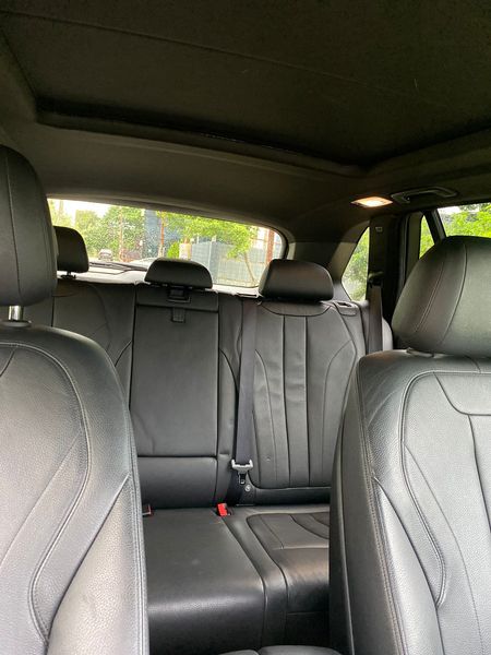 BMW X5 • 2017 • 86,000 mi 2