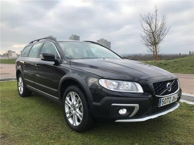 Volvo XC70 • 2015 • 109,000 km 1