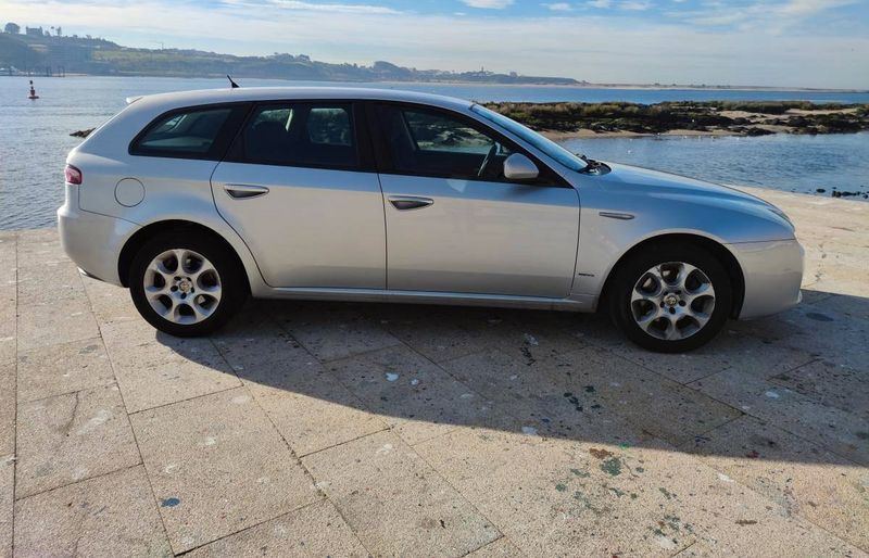 Alfa Romeo 159 • 2008 • 249,999 km 4