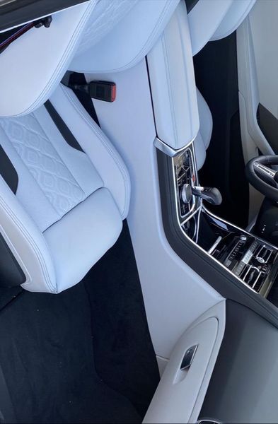 BMW M3 • 2022 • 72,000 km 10