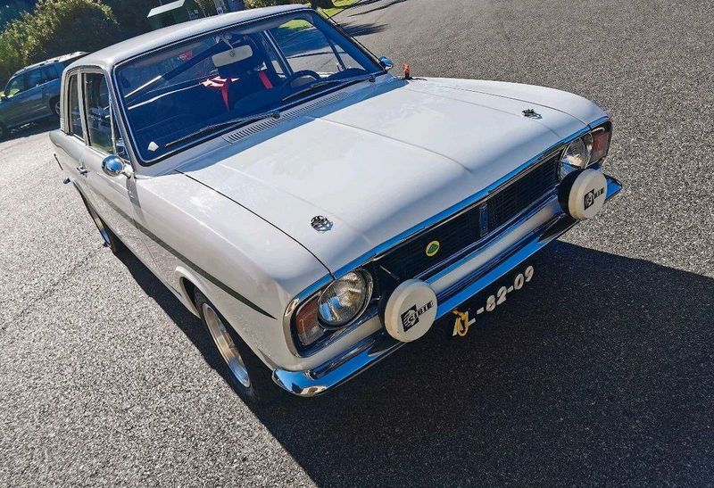 Ford Cortina • 1980 • 70,000 km 4