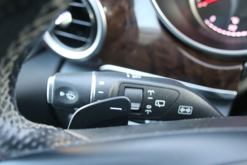 Mercedes-Benz 210 Van • 2015 • 132,000 km 22