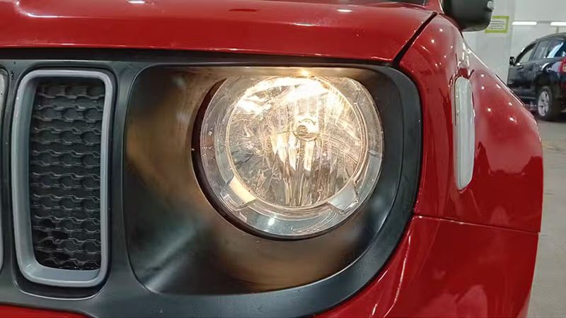 Jeep Renegade • 2023 • 73,931 km 16