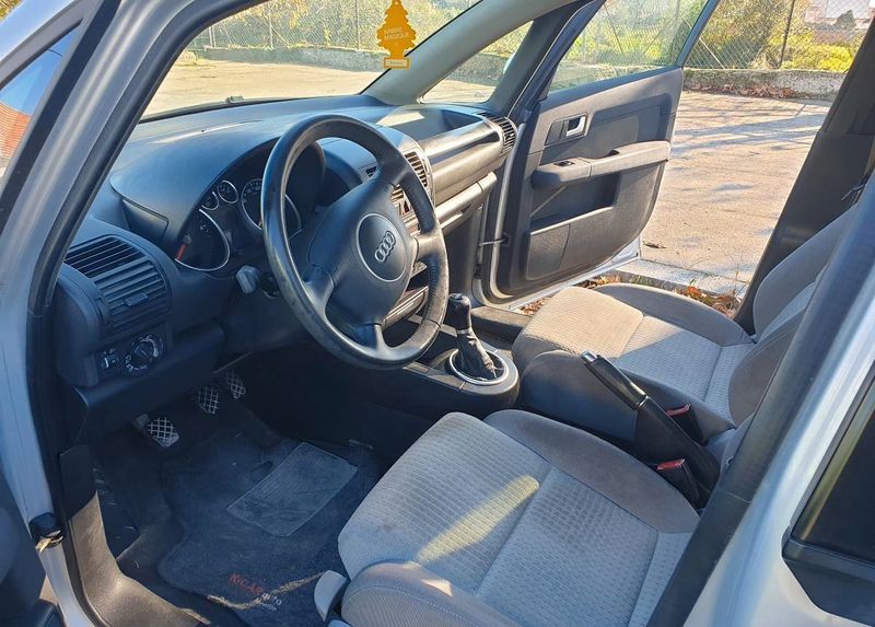 Audi A2 • 2002 • 199,999 km 3