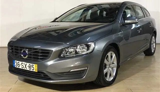 Volvo V60 • 2017 • 138,500 km 2