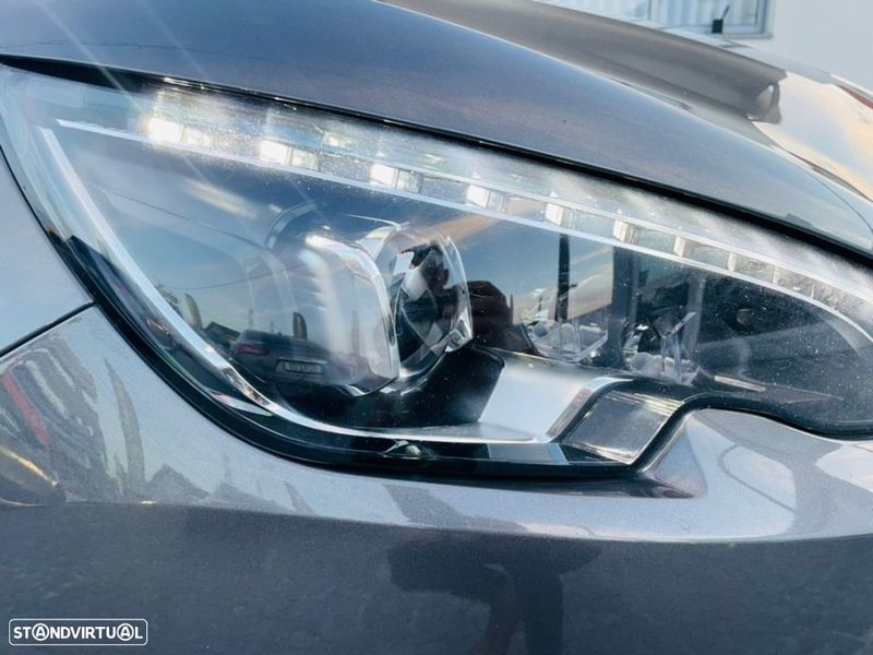 Peugeot 308 • 2016 • 159,000 km 5