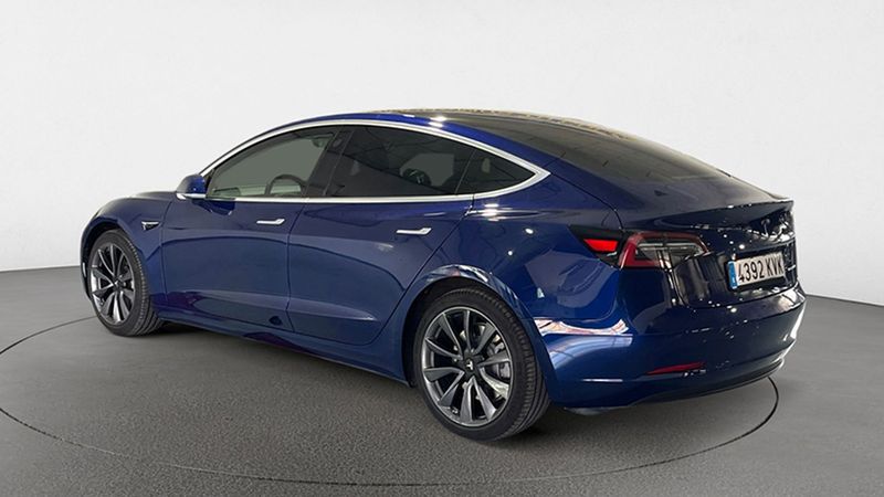 Tesla Model 3 • 2019 • 55,289 km 4