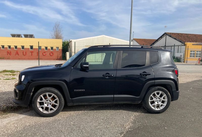 Jeep Renegade • 2021 • 50,000 km 2