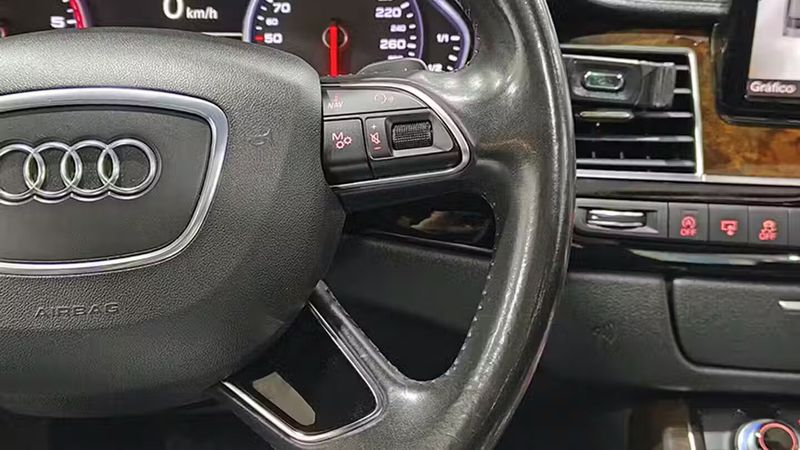 Audi A8 Long • 2015 • 84,288 km 35