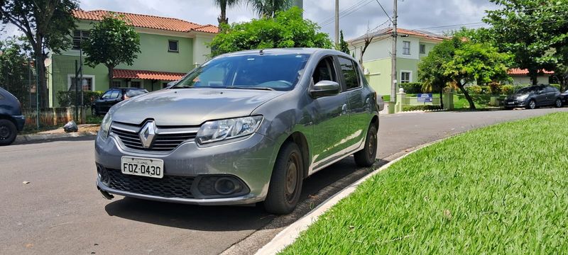 Renault Sandero • 2014 • 174,525 km 1