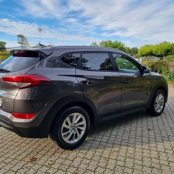 Hyundai Tucson • 2016 • 155,000 km 3