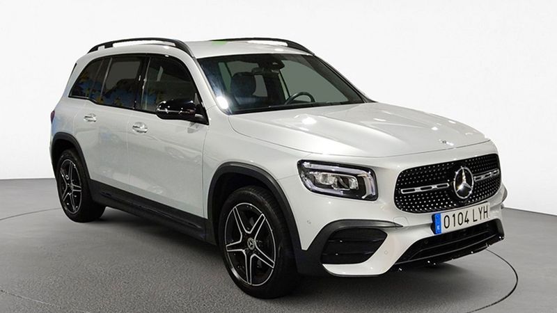 Mercedes-Benz GLB-Class • 2022 • 27,196 km 3