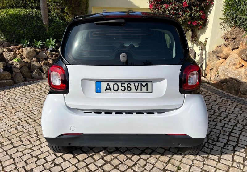 Smart Fortwo coupé • 2017 • 35,000 km 3