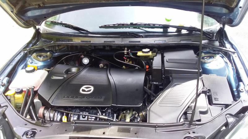 Mazda 3 • 2005 • 106,350 km 3