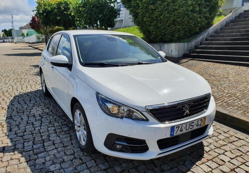 Peugeot 308 • 2018 • 46,350 km 2