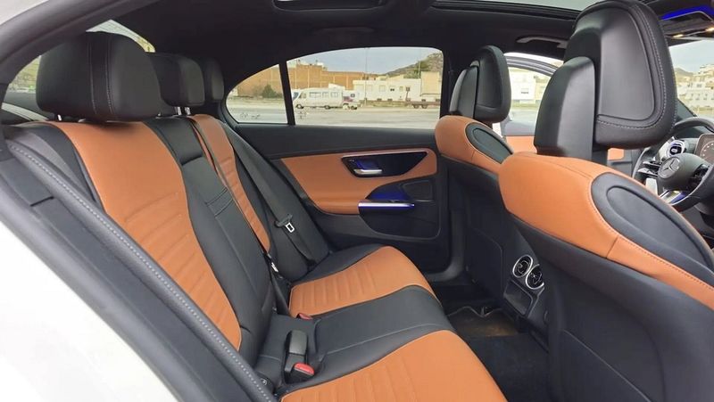 Mercedes-Benz C-Class • 2022 • 56,000 km 9