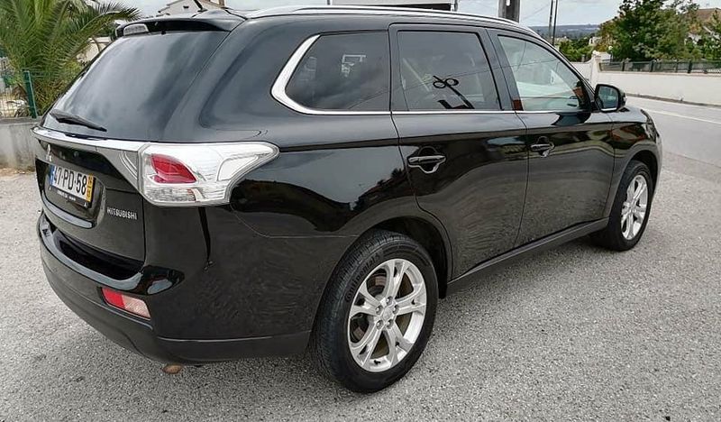 Mitsubishi Outlander • 2014 • 109,999 km 4
