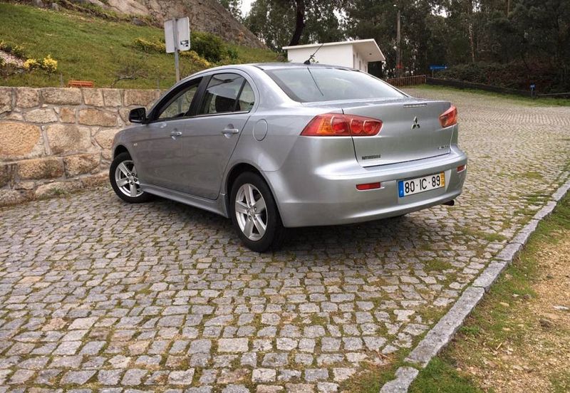 Mitsubishi Lancer • 2009 • 150,000 km 4