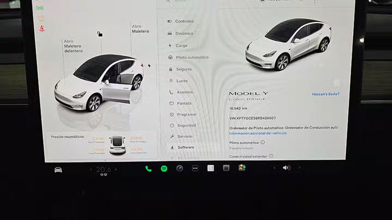 Tesla Model Y • 2024 • 16,942 km 7