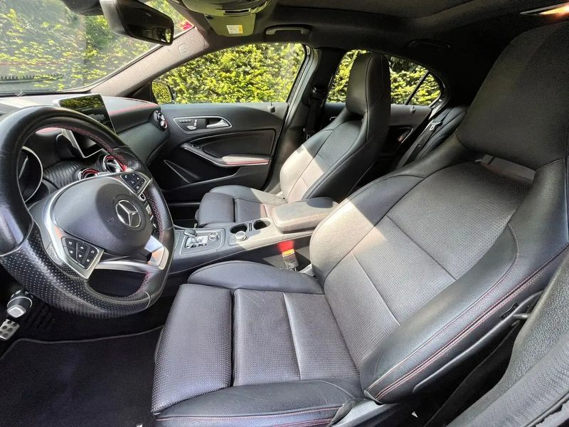 Mercedes-Benz A-Class • 2016 • 97,000 km 8