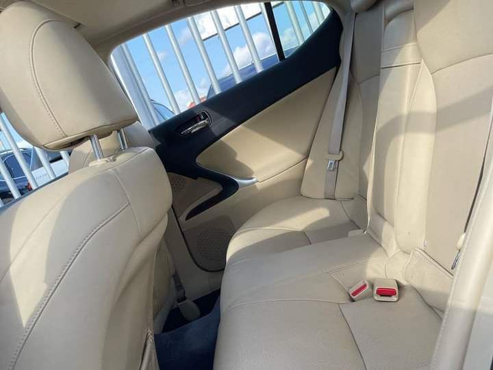 Lexus IS 250 C • 2008 • 145 km 7