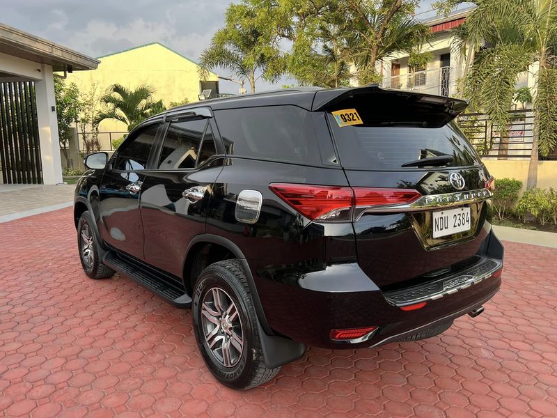 Toyota Fortuner • 2016 • 52 km 3