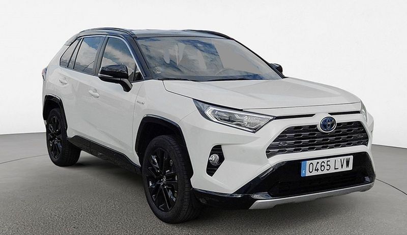Toyota RAV4 • 2022 • 95,000 km 1