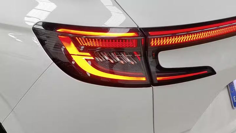 Renault Espace • 2024 • 21,647 km 18