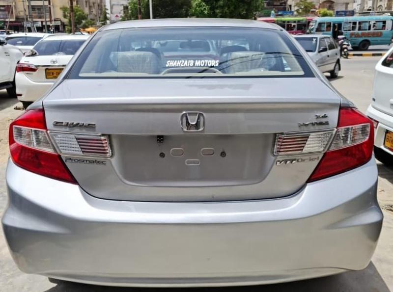 Honda Civic • 2017 • 46,250 km 9