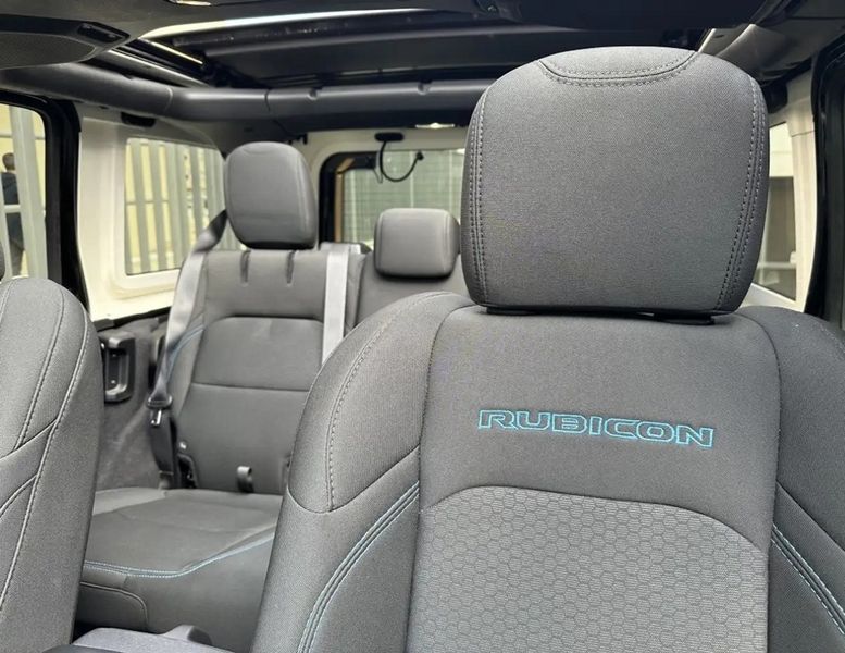 Jeep Wrangler • 2022 • 52,100 km 12