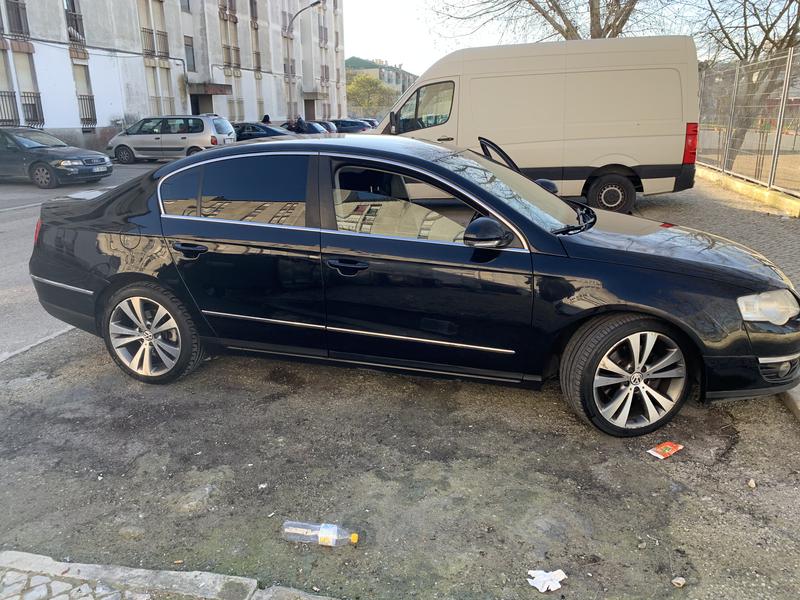 Volkswagen Passat • 2008 • 270,000 km 4