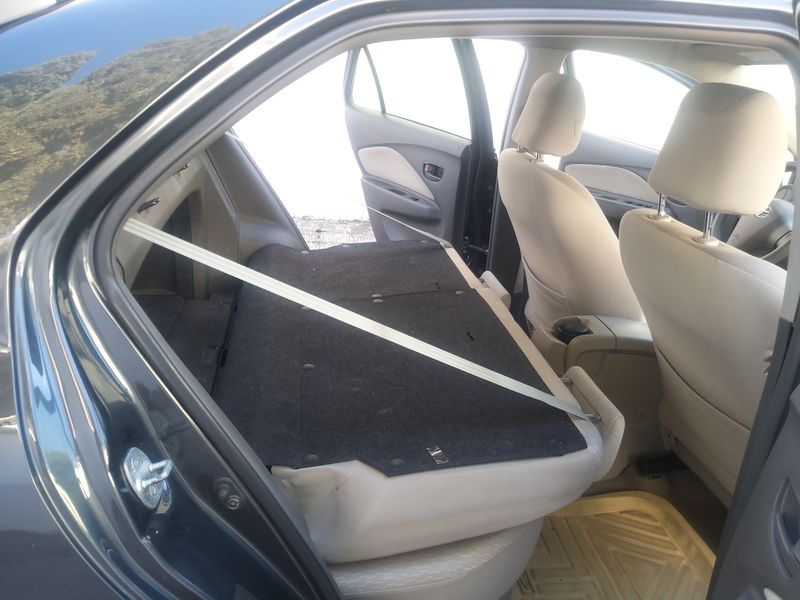 Toyota Yaris • 2013 • 175,000 km 4