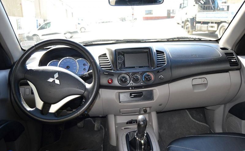 Mitsubishi L200 • 2008 • 140,000 km 7