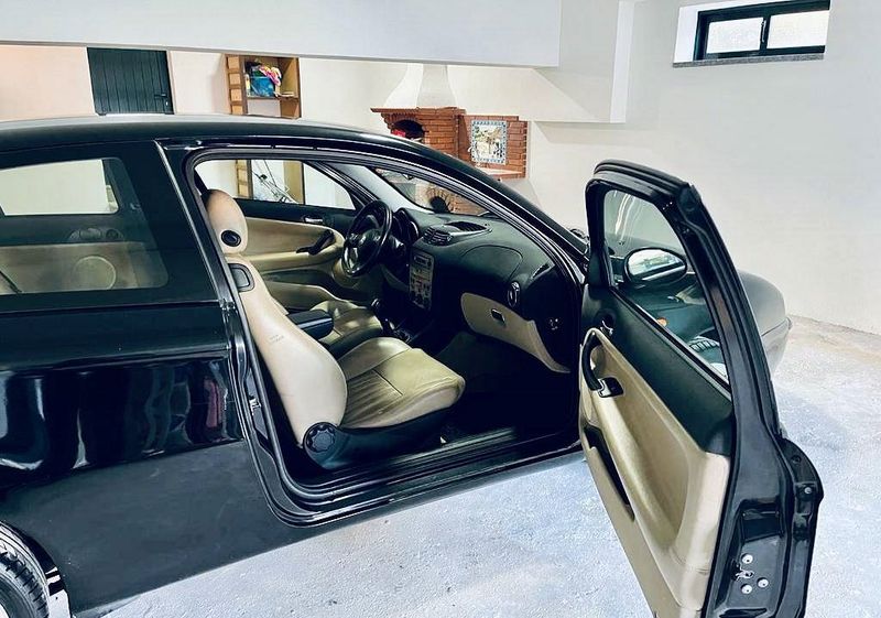 Alfa Romeo 147 • 2002 • 170,000 km 2