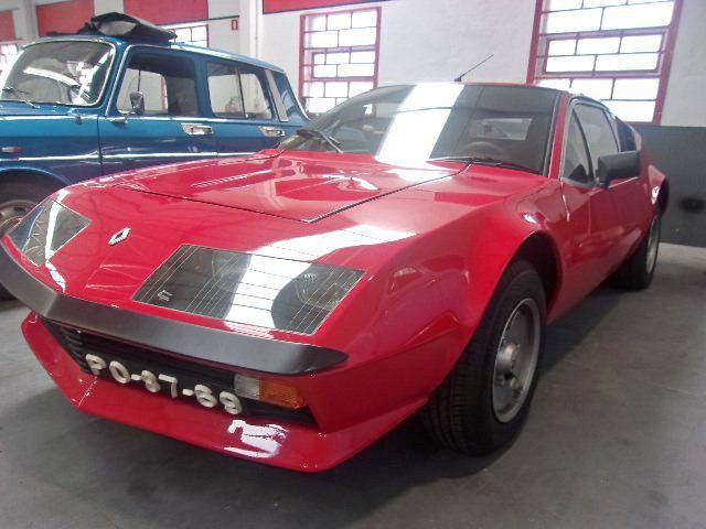 Renault Laguna Grandtour • 1977 • 50,000 km 2