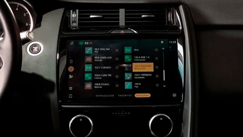 Jaguar E-PACE • 2021 • 32,978 km 26