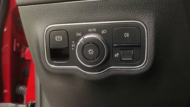 Mercedes-Benz Class B • 2021 • 84,820 km 5