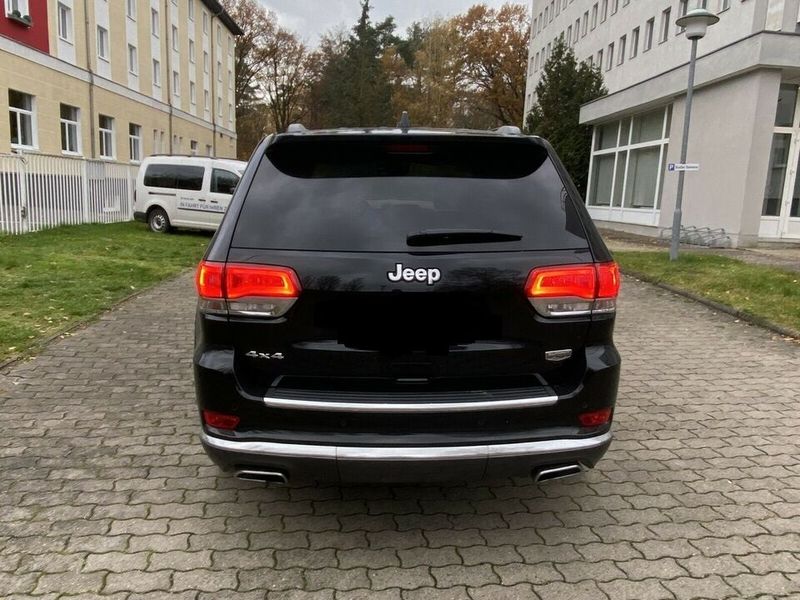 Jeep Cherokee • 2019 • 50,000 km 2