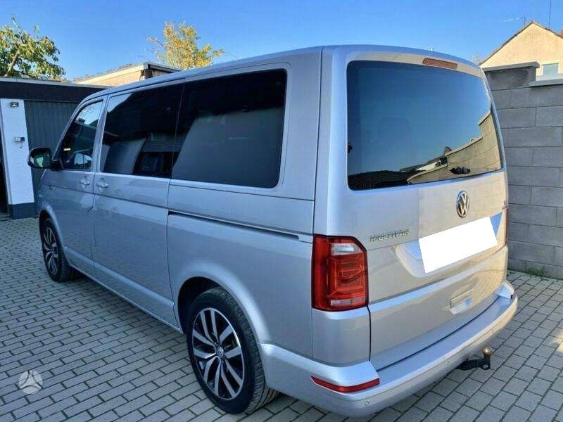 Volkswagen Multivan • 2016 • 166,000 km 9