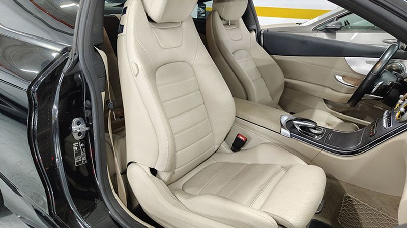 Mercedes-Benz C • 2020 • 67,072 km 11