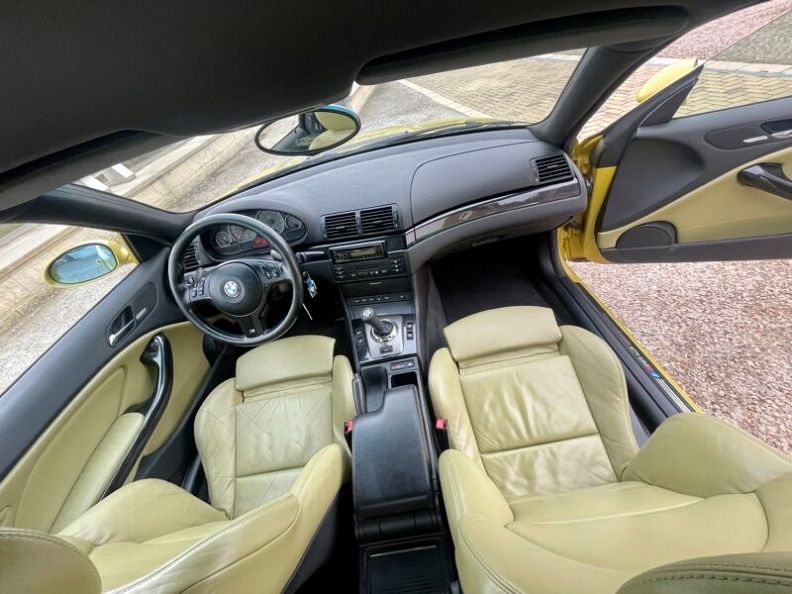 BMW M3 • 2002 • 168,000 km 11