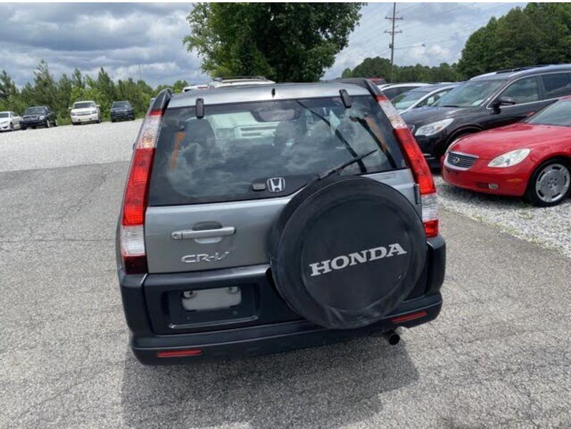 Honda CR-V • 2006 • 162,153 km 3