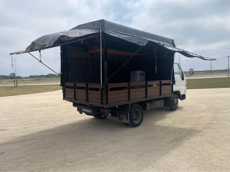 Toyota Dyna • 1995 • 68,000 km 2