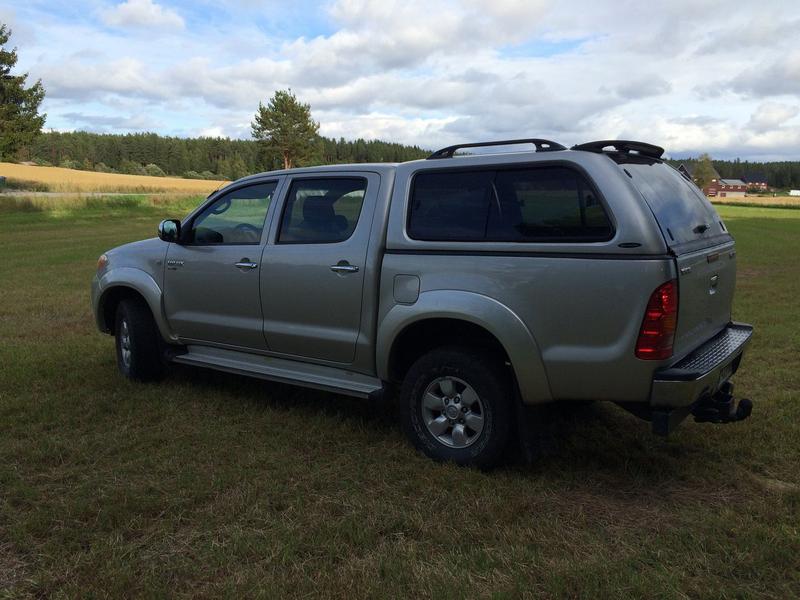 Toyota Hilux • 2005 • 115,300 km 1