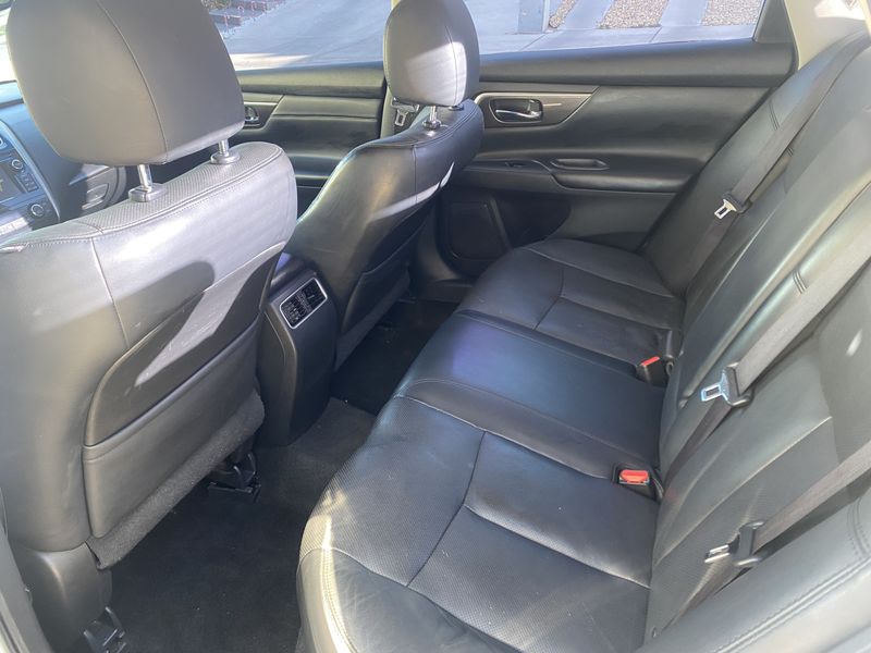 Nissan Altima • 2014 • 140,000 km 3