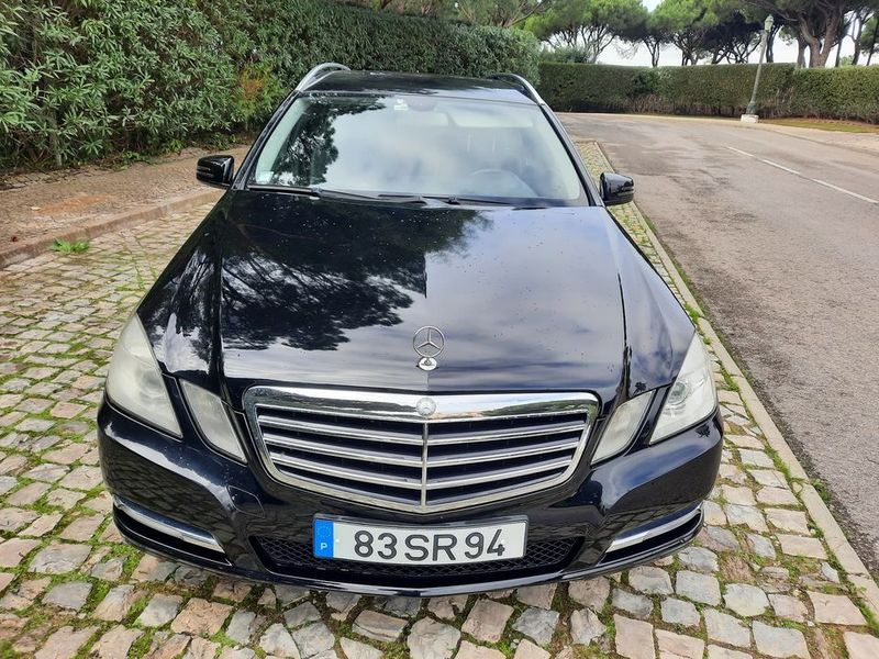 Mercedes-Benz E-320 • 2013 • 98,000 km 1